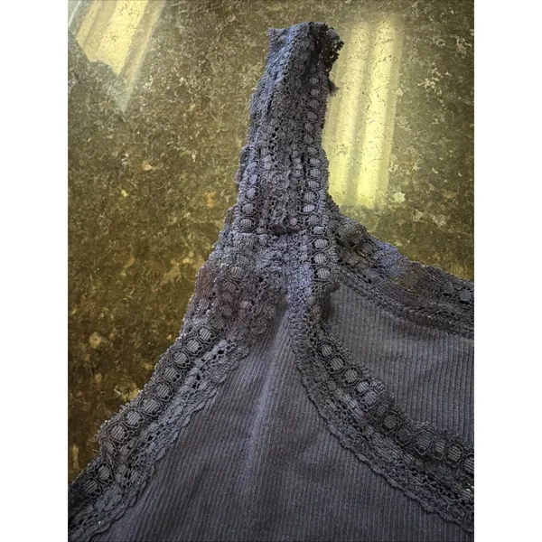 Vintage Old Navy Ribbed Tank‎ Top Lace Trim Sz L Y2K Long Layering Shirt Scoop - Image 3
