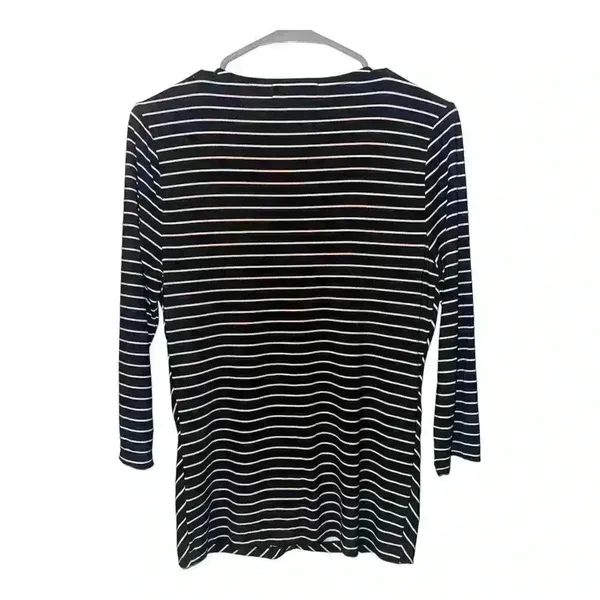 Lauren‎ Ralph Lauren Black/White Chevron V-Neck Top, Medium - Image 3