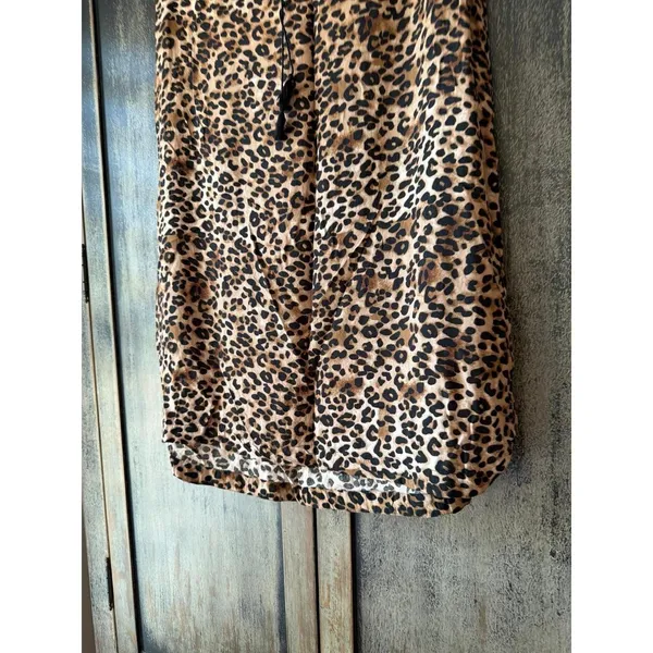 Beach Lunch Lounge sleeveless shift dress in a brown and black leopard print XL - Image 2