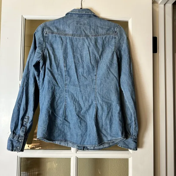 Universal Threads Western Denim Pearl Button Jean Shirt Size XS - Image 6