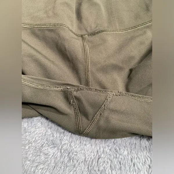 Lululemon wunder under crop high rise luxtreme 8 green olive - Image 5