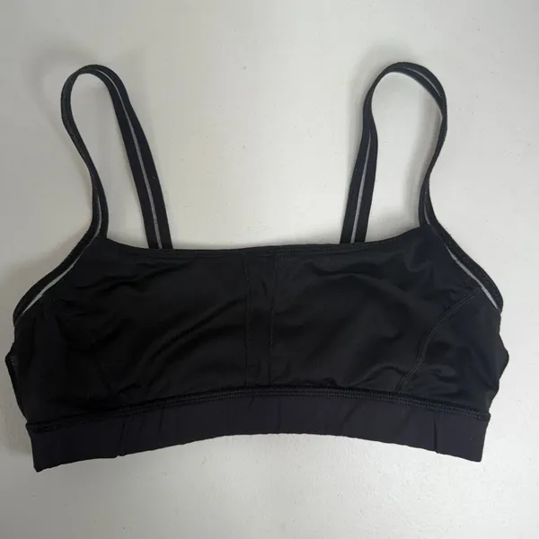 Lululemon Size 6 Straight Up Sports Bra Black Luxtreme Wicking Stretch Yoga Logo - Image 9