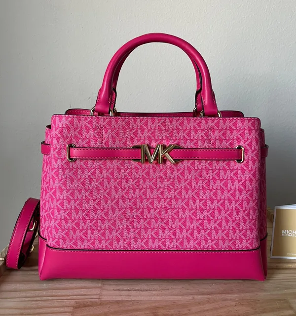 Michael Kors Purse Set - Image 15