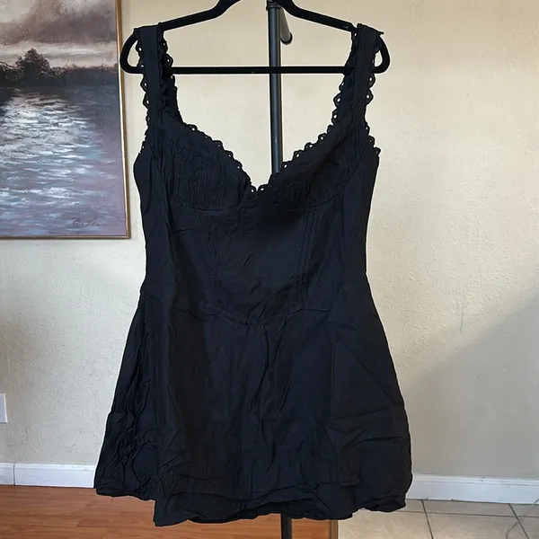 HOUSE OF‎ CB 'Tilly' Black Pin Tuck Mini Dress NWOT Size L D-DD - Image 6