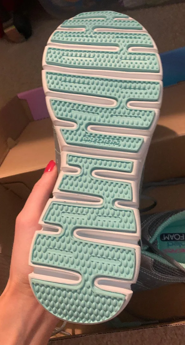 Skechers Air Cooled Memory Foam - Image 3
