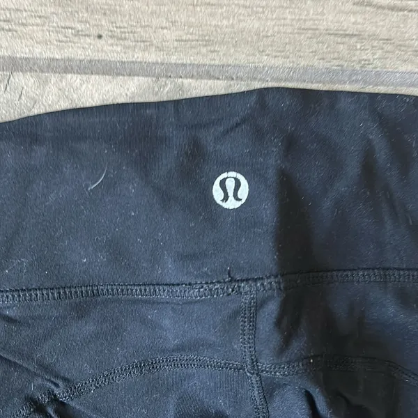 Lululemon mesh insert Capri leggings - Image 4