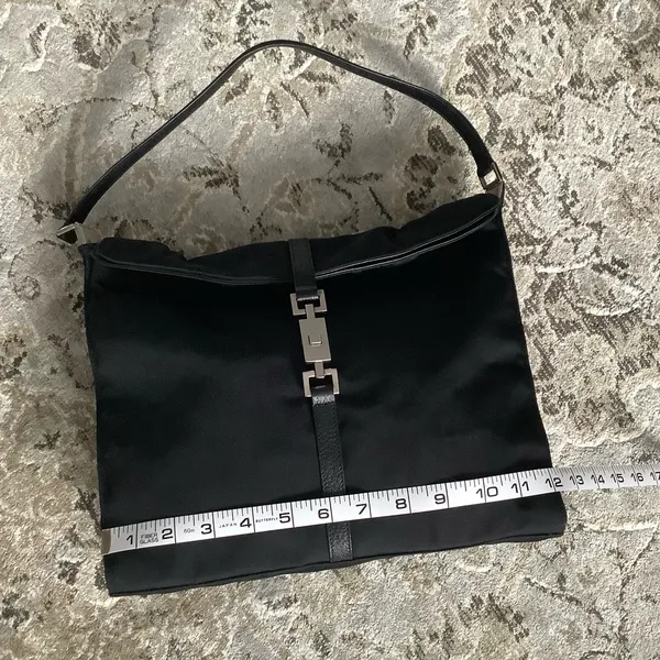 NICE GUCCI nylon bag 🌹🌹🌹 - Image 8