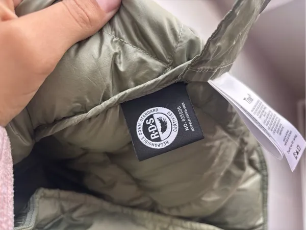 Light Olive Quilted Puffer Jacket TNA Green - Image 4