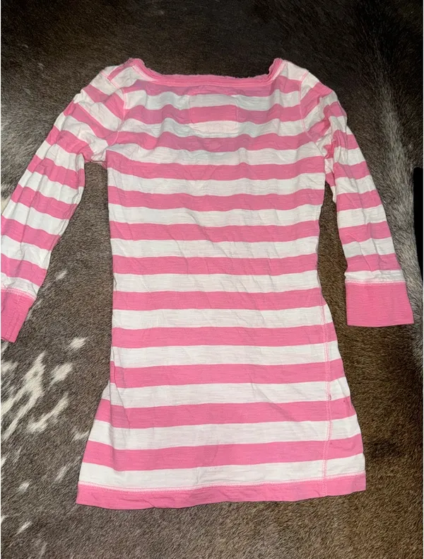 Abercrombie Pink tee - Image 2