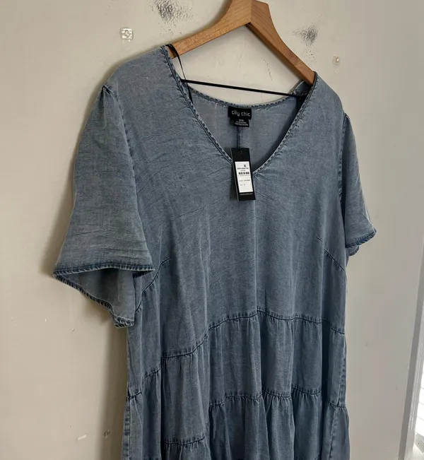 City Chic NWT - Tiered Denim Minidress Light Denim Casual Travel Chambray Comfort - Image 4