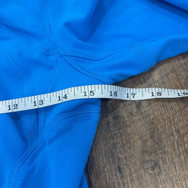 Lululemon Forme Jacket Cuffins Cornflower Blue W4B78S Women's Size 4 $108 EUC - Image 5