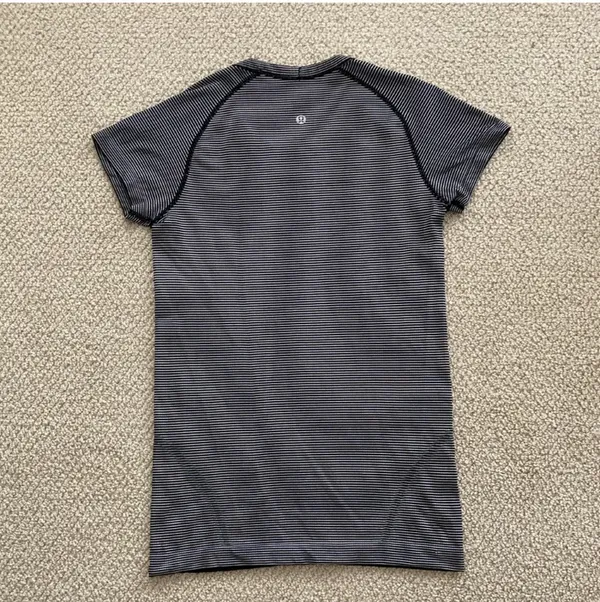 LULULEMON Swiftly Tech Short Sleeve Crew T-Shirt 6 Hyper Stripe Black Like New - Image 8