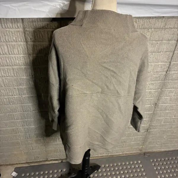 Amazon Taupe Ribbed Mock Neck Dolman‎ Sleeve Knit Sweater Size M Neutral Cozy - Image 4
