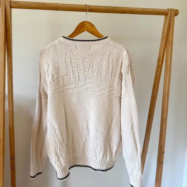 American Vintage Vintage Yellow Lab Black Lab Dog Woods Embroidered Chunky Textured Crewneck Sweater in Cream - Image 4