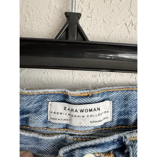 Zara Light Wash Blue Denim Distressed Flare Leg Jeans Women’s 2 Casual - Image 4