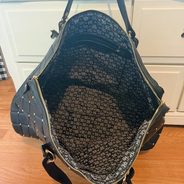 Badgley Mischka Quilted Weekender Bag - Image 5