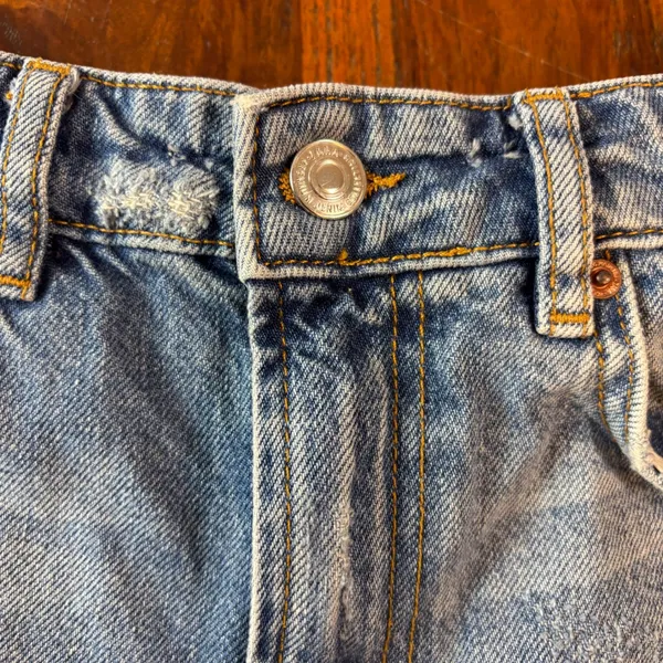 Zara High Waist Distressed Denim Shorts‎ Light Wash Blue Size 2 Raw Hem Cut Offs - Image 2