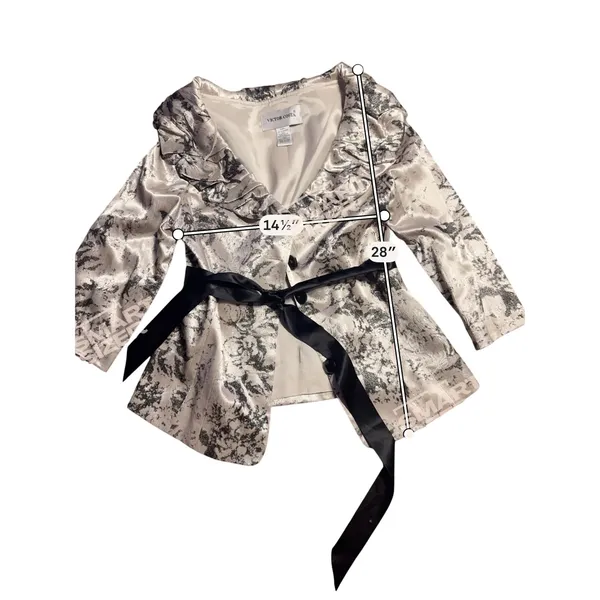 Victor Costa Silver Black Floral‎ Brocade Ruffle Collar Belted Evening Jacket 6 - Image 3