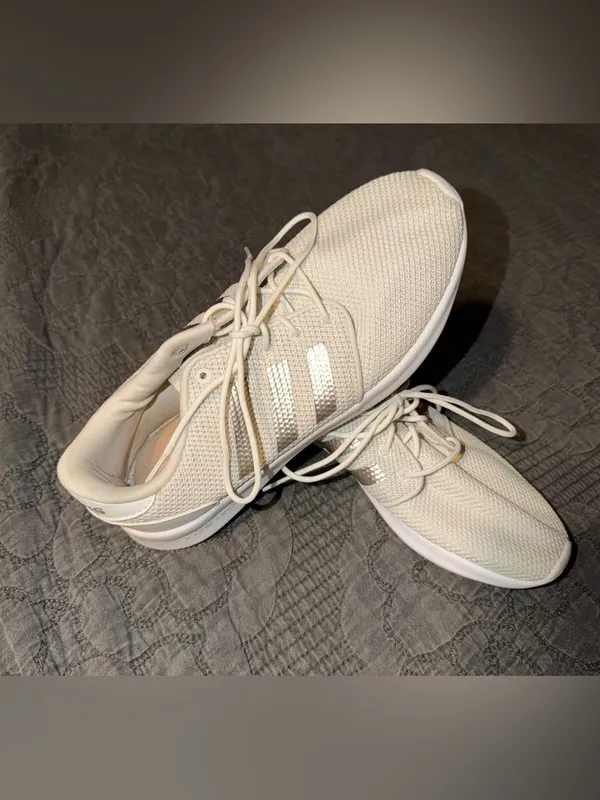 adidas Women’s Cream Knit Sneakers with metallic Stripes - Image 5