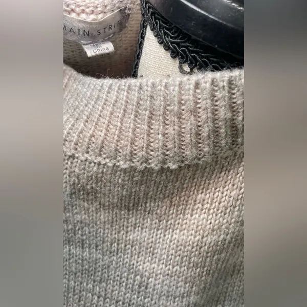 Main Strip Marbled Cream‎ and Light Pink Crewneck Sweater - Image 3