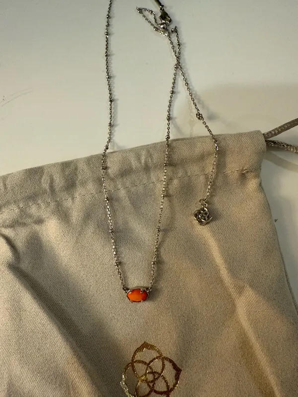 Kendra Scott Necklace Emilie - Image 2
