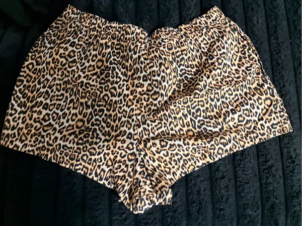 PINK Victoria's Secret Leopard Print Athletic Shorts in Tan and Black - Image 5