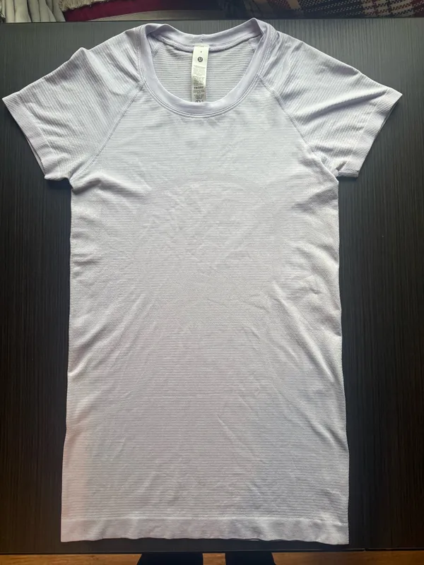 Lululemon Swiftly Tech Short Sleeve 2.0 - Image 2
