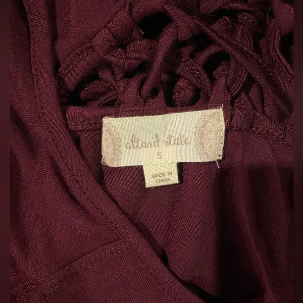 Altar'd State Maroon Long Sleeve Blouse With Lace‎ Size Small Laced Back Whimsy - Image 3