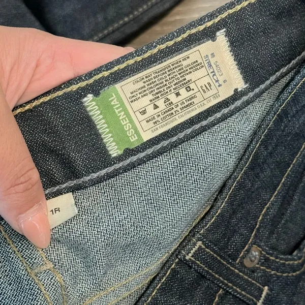 Vintage GAP Essential 2007 Dark Straight Leg Low rise Jeans Made in Canada - Image 3