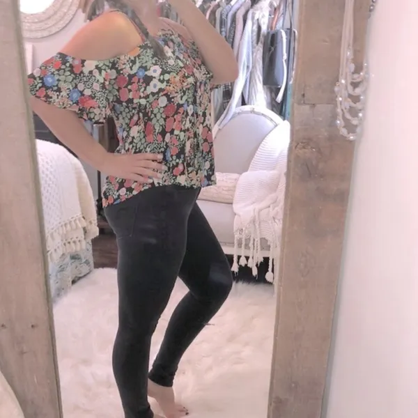 Entro size small black floral cold shoulder top - Image 2