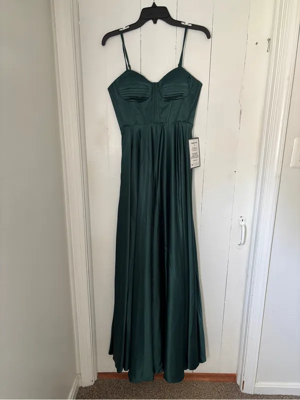 B. Darlin Hunter Emerald Green Satin Sweetheart Formal Maxi Dress with High Slit - Image 2