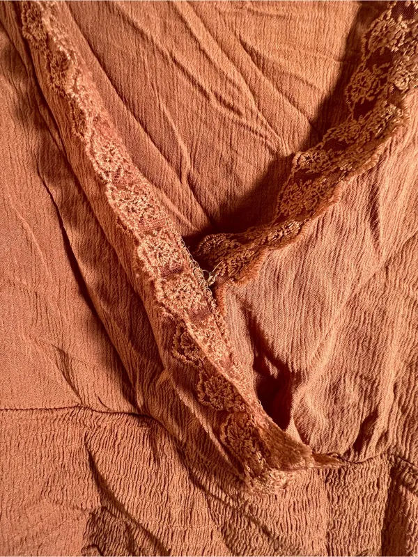Self Love Women’s Size XL Cropped Faux Wrap Top Rust Brown Orange Lace Smocked - Image 4