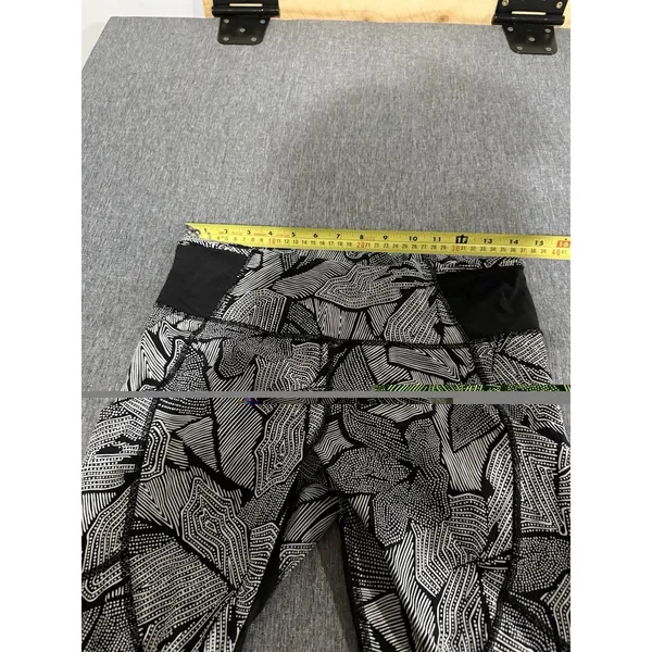 Lululemon Pace Rival Crop Leggings in Dottie Tribe Size 10 Running Gym Yoga - Image 5