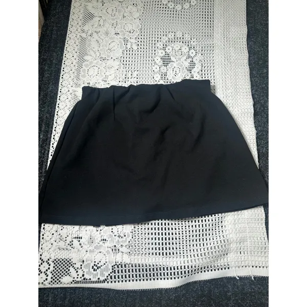 American Eagle Black Mini Skort - Image 3