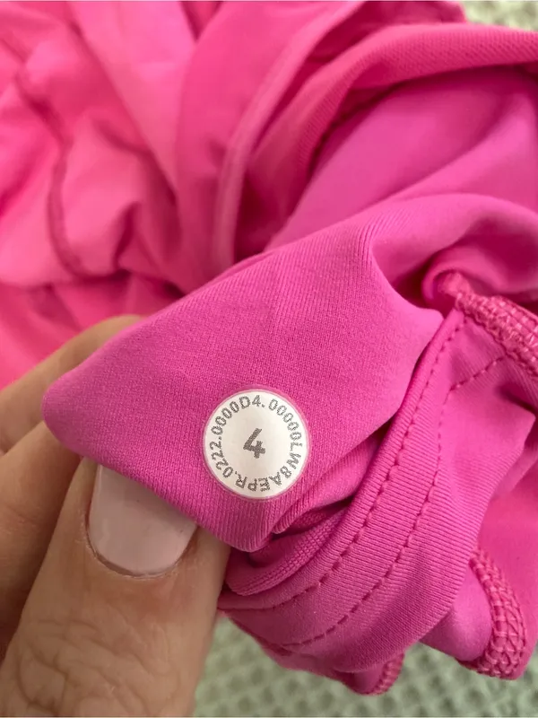 Lululemon‎ Hotty Hot High-Rise Skirt Sonic Pink size 4 - Image 4