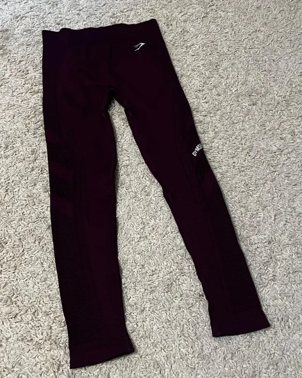 Gymshark Maroon Seamless Leggings Size Medium - Image 6