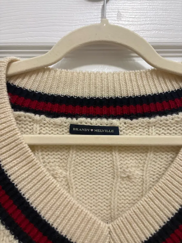 Brandy Melville Sweater - Image 2