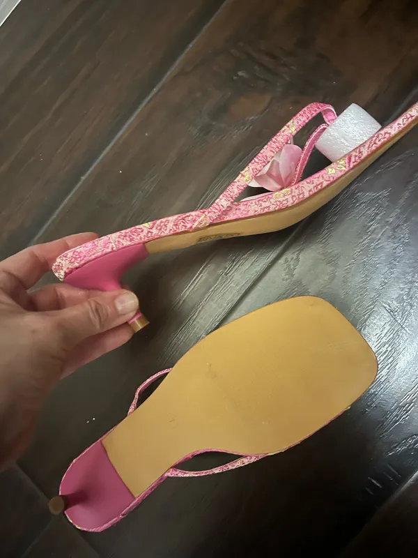 Never used Shein pink sandals  - Image 3