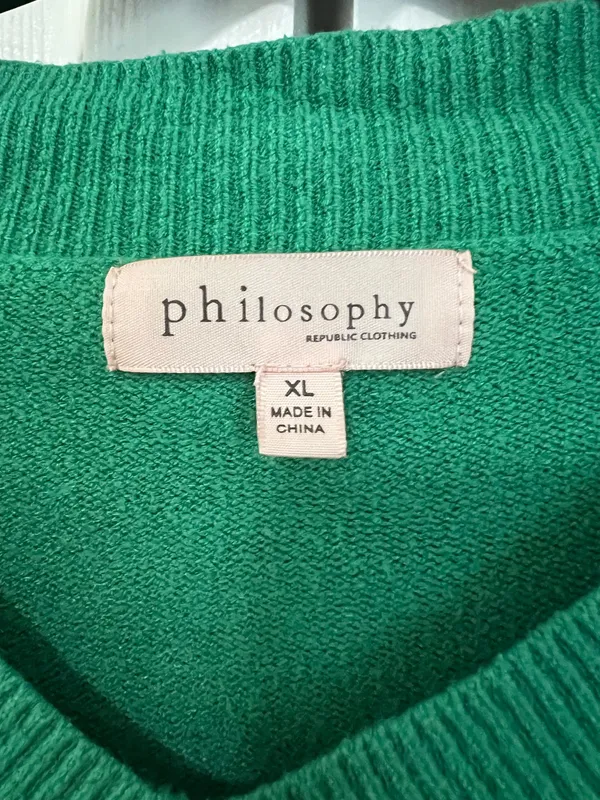 Green Sweater Size XL - Image 3