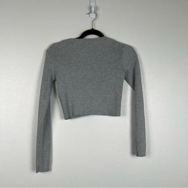 Brandy Melville Cropped Ribbed Long Sleeve Knit‎ Top Gray - Image 6