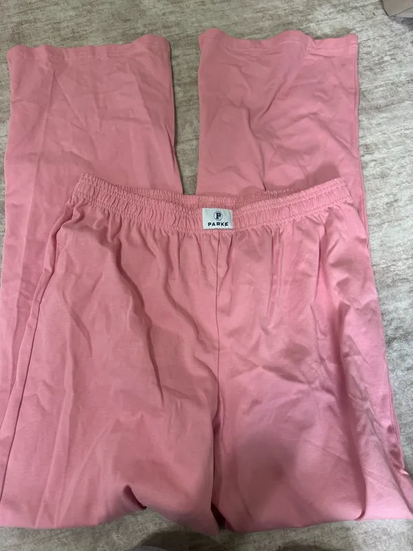 Parke boxer sweatpants size medium  - Image 2