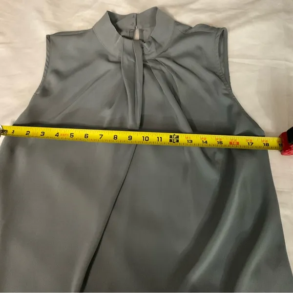 SHEIN MOTF Gray Sleeveless Blouse M NEW Corporate Siren Business Casual Classic - Image 5