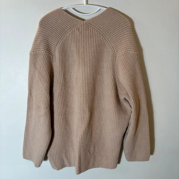 Urban Outfitters Tan Shaker‎ Stitch Oversized V-Neck Pullover Sweater Small - Image 7