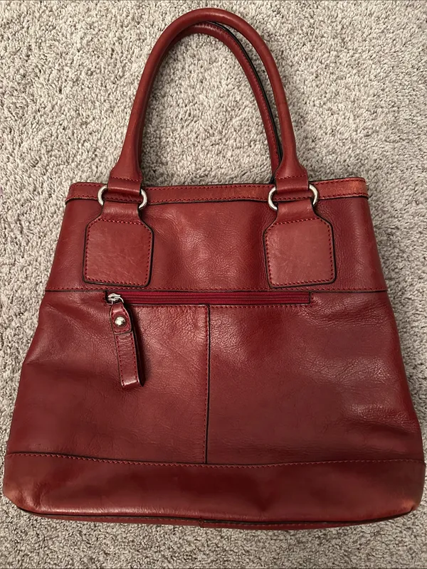 Wilson’s EUC burgundy red genuine leather purse. Satchel with crossbody option - Image 2