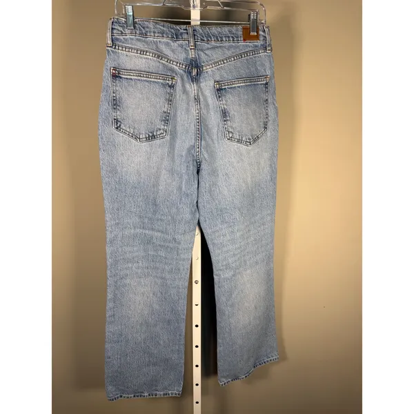 BDG Urban Outfitters High Rise Flare Jeans Size 31 Distressed Light Wash - Image 3