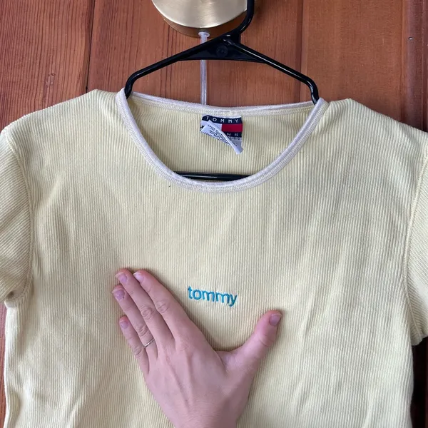 Tommy Hilfiger Vintage Lettuce Hem Top- Size Large - Image 3