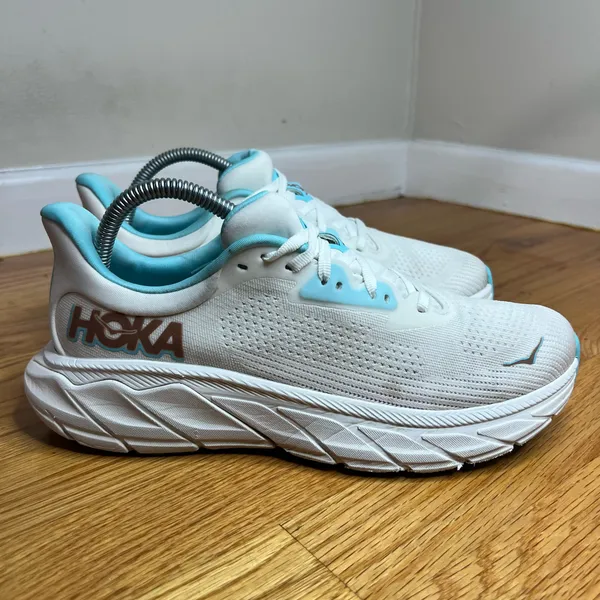 Hoka One One Arahi 7 “Frost Rose Gold” Size 9W B NO BOX - Image 6
