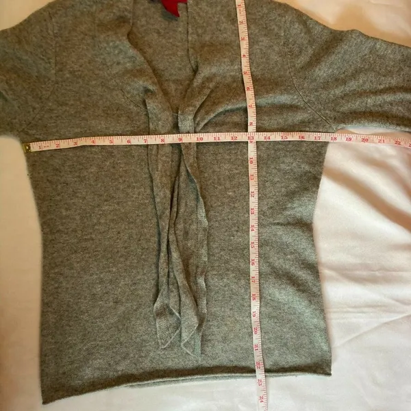 Cashmere Cache Sm Gray Tie Front pullover top‎ Knit - Image 5