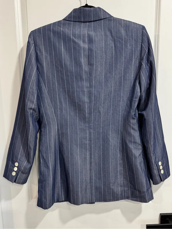 Kasper Blue Pinstripe Two Button Blazer Jacket Size 4 Career Office Professional - Image 3
