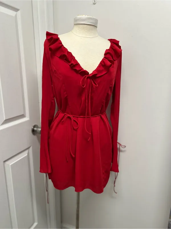 Red Ruffled V-Neck Long-Sleeve Mini Dress - Image 4